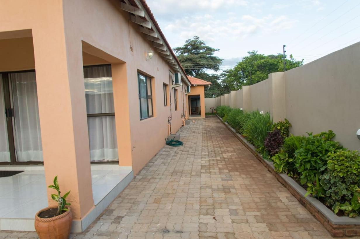 848 Guest House Victoria Falls Exteriér fotografie